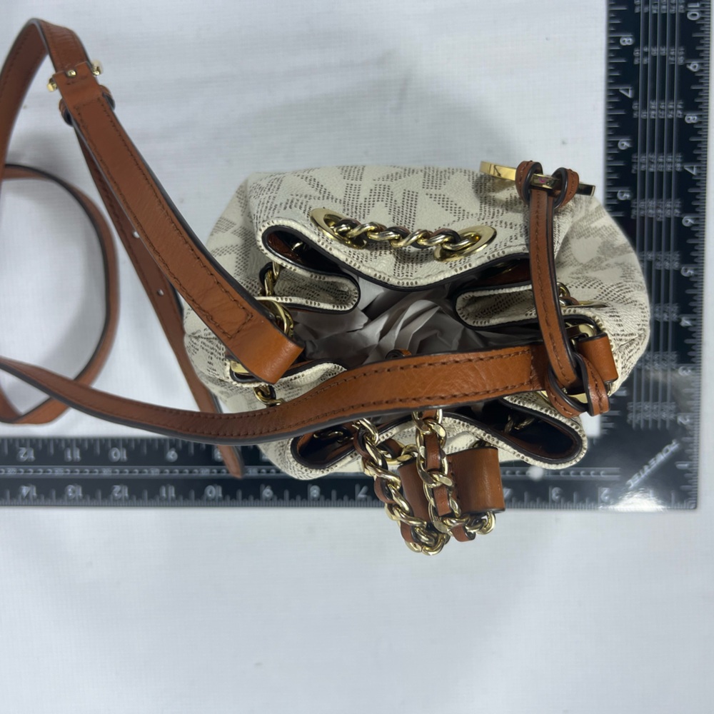 4244: Michael Kors Frankie Signature MK Bucket Bag Vanilla Acorn - Picture 13 of 13